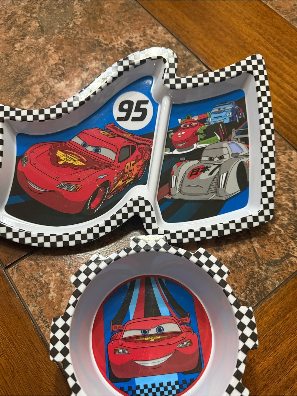 Disney CARS Dishes / Plate & Bowl featuring Lightening McQueen Great condition!